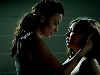 Kit Willesee orgasmic lesbian sex scene
