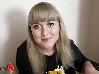 deep throat in t-shirt