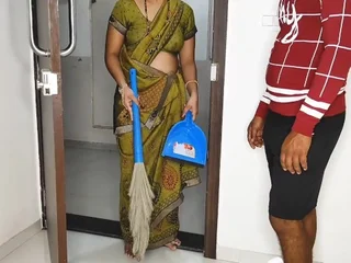 Couplegoldxxx's Desi Scorching Bhabhi Heads Crazy give a Gonzo Roleplay