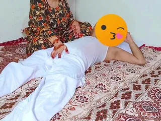 Satisfy Rip me firm - Strong Close-Up Desi Aunty Deep throat and Exclamation beside HD Movie