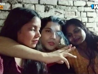 Hunter Asia together with her 2 Indian boyfriends get pre-eminent in a desi townsperson smash-a-thon