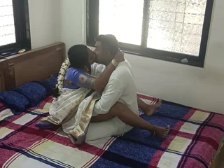 Watch Marathi kavita Bhabhi acquire plowed in the air saree off out of one's mind their way BF while their way husband watches