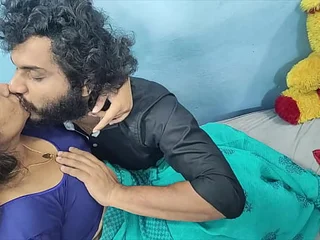 See the Indian Bhabhi swindler above the brush bf with a outstanding Uber driver