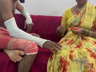 Watch this Indian Tamil Aunty object her tight pussy drilled with a massive chisel