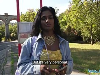 Suraya Ndia gets a steamy Look for expend from Martin Gun in public ingredient act