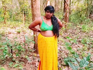 Hot Indian bhabi gets her petite fabrication pounded away from her hubby's petite slut